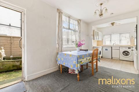 3 bedroom terraced house for sale, Ferrers Road, London SW16