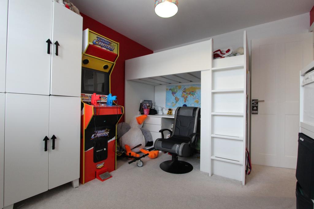 Photo 10