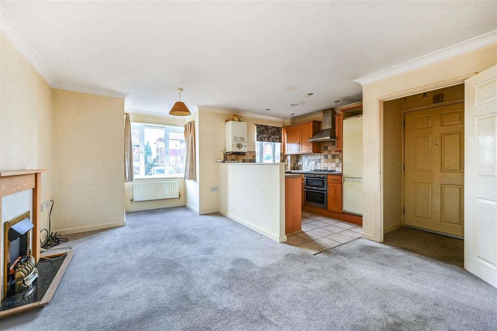 FLAT 2 - COLBERN COURT - TN402 EX - PHOTOS (1).jpg
