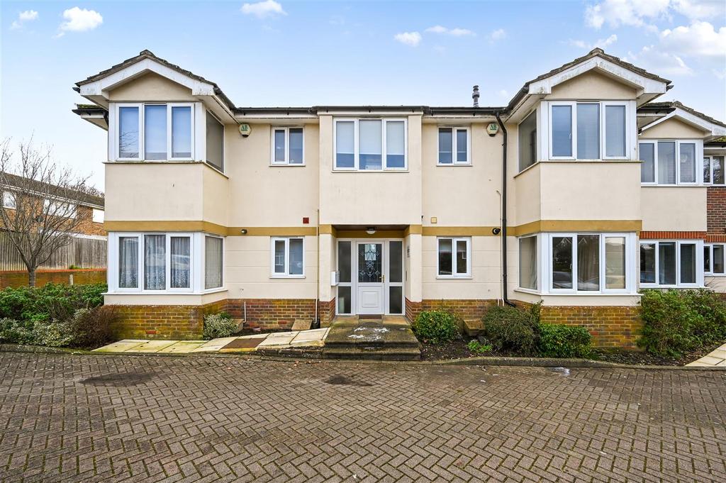 FLAT 2 - COLBERN COURT - TN402 EX - PHOTOS (2).jpg