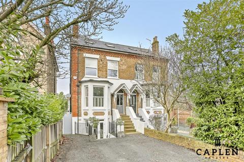 4 bedroom house for sale, High Road, Buckhurst Hill