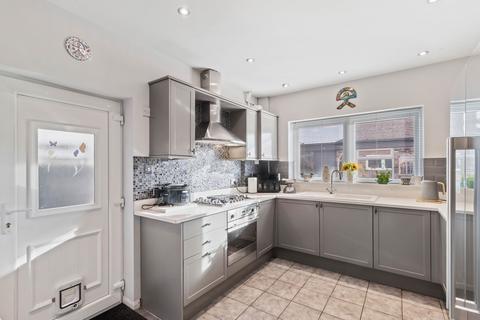 3 bedroom terraced house for sale, Ellesmere Road, Stockton Heath, WA4