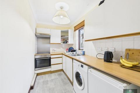 undefined, Hollin Court, CRAWLEY RH10