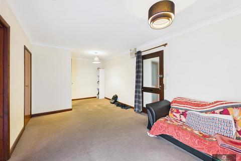 undefined, Hollin Court, CRAWLEY RH10