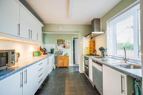 3 bedroom semi-detached house for sale, Nelson Road, Leighton Buzzard