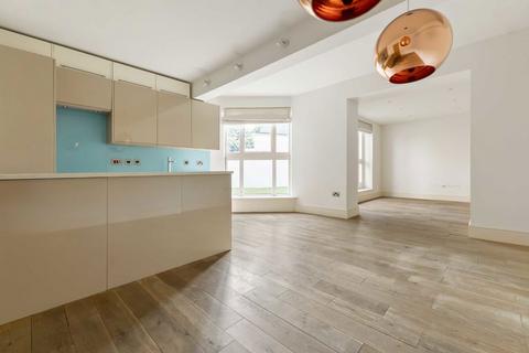 2 bedroom flat to rent, Nightingale Lane, London SW12