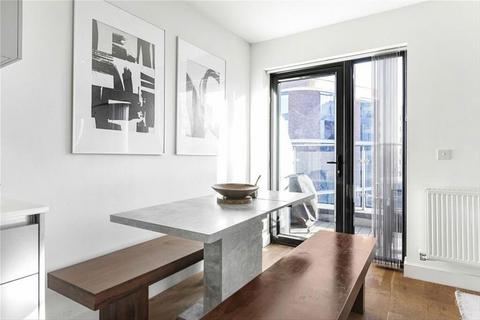 3 bedroom flat for sale, Barking Road, London E16