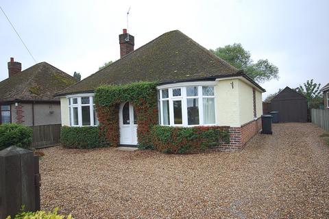 3 bedroom bungalow to rent, Lincoln Road, Ruskington, NG34