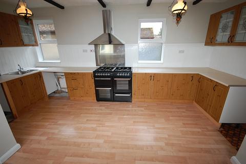 3 bedroom bungalow to rent, Lincoln Road, Ruskington, NG34