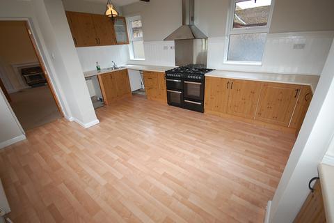 3 bedroom bungalow to rent, Lincoln Road, Ruskington, NG34
