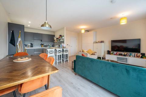 2 bedroom flat for sale, Shipbuilding Way, Upton Park, London, E13