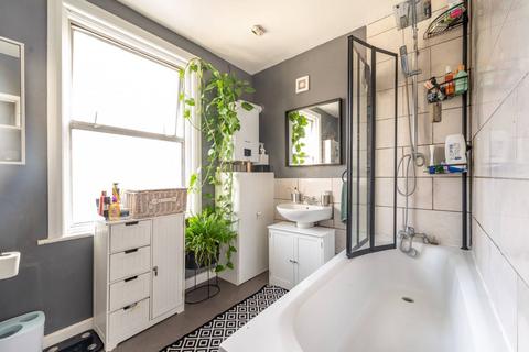 3 bedroom terraced house for sale, Sixth Avenue, Manor Park, London, E12