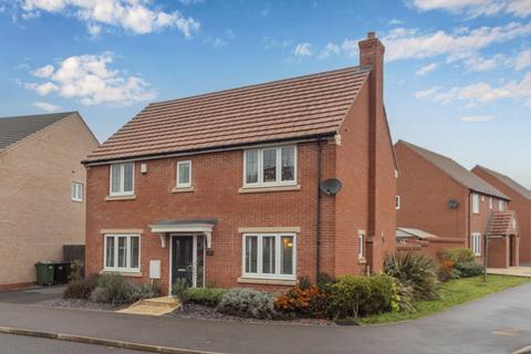 4 bedroom detached house for sale, Highland Drive, Loughborough, LE11