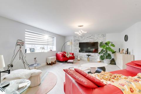 2 bedroom detached bungalow for sale, Broadway East, Nottingham NG4