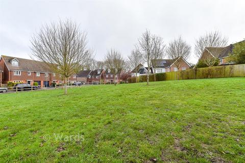 1 bedroom flat for sale, Taylor Close, Tonbridge, Kent