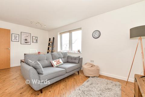 1 bedroom flat for sale, Taylor Close, Tonbridge, Kent