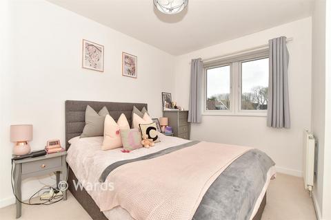 1 bedroom flat for sale, Taylor Close, Tonbridge, Kent