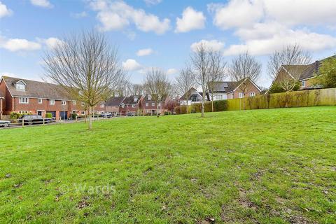 1 bedroom flat for sale, Taylor Close, Tonbridge, Kent