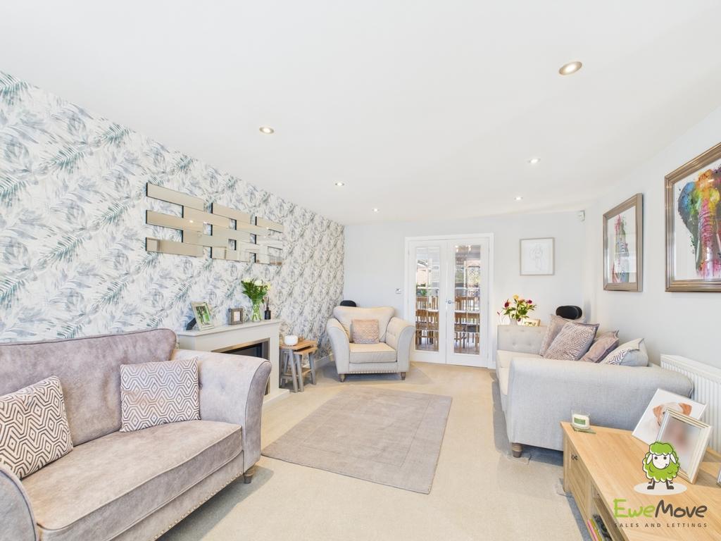 Ewe Move Basingstoke Estate Agents 10 Spire Close