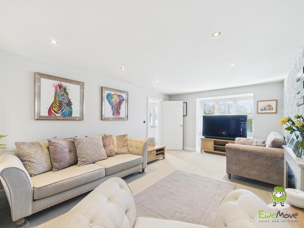 Ewe Move Basingstoke Estate Agents 10 Spire Close