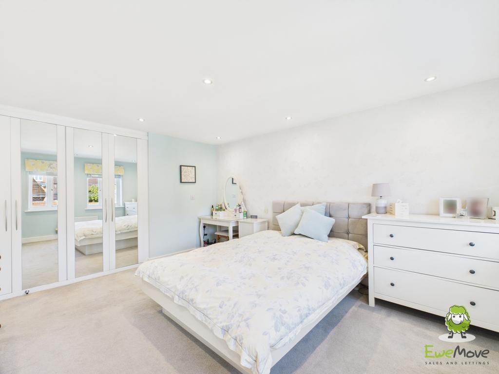 Ewe Move Basingstoke Estate Agents 10 Spire Close