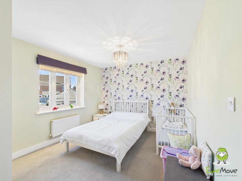 Ewe Move Basingstoke Estate Agents 10 Spire Close
