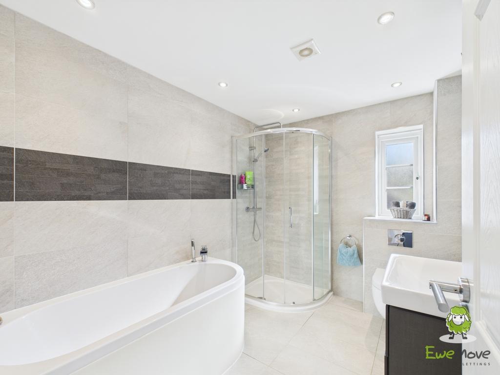 Ewe Move Basingstoke Estate Agents 10 Spire Close