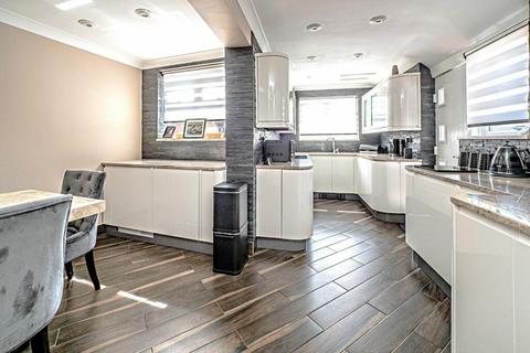 3 bedroom semi-detached house for sale, Watt Street, Hull, HU9