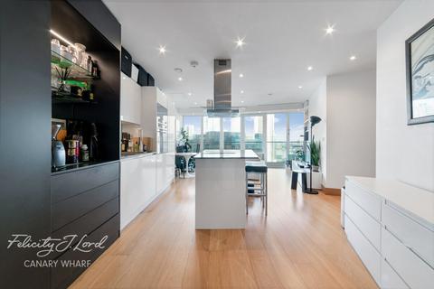 1 bedroom apartment for sale, Crossharbour Plaza, London E14