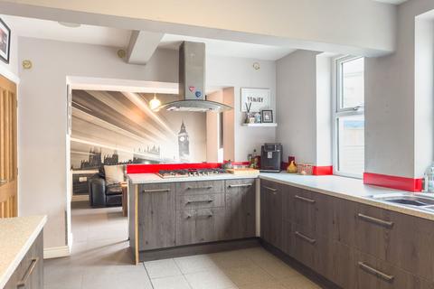 undefined, Bradford, Bradford BD12