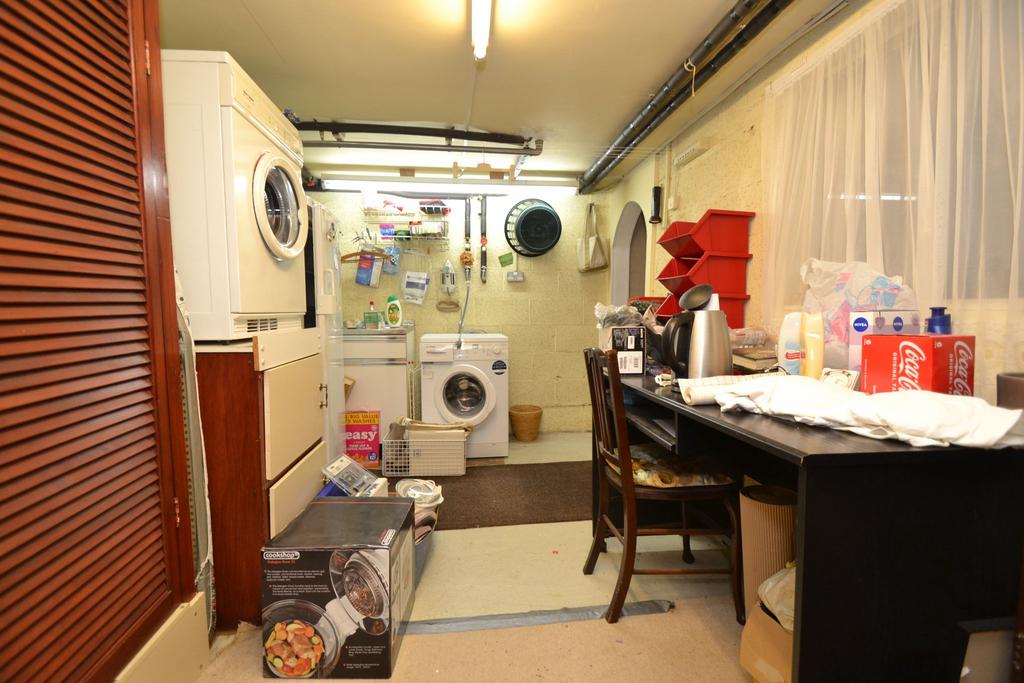 Photograph 12