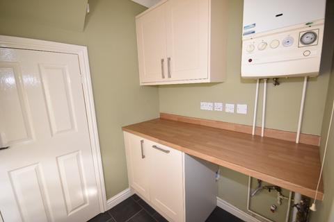 3 bedroom detached house to rent, Bristow Road, Cranwell, NG34