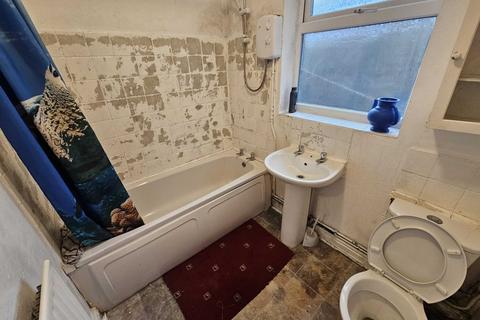 3 bedroom terraced house for sale, Elm Avenue, Sparkbrook