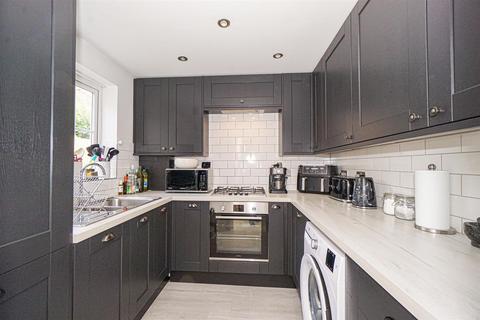4 bedroom end of terrace house for sale, Tuppenney Close, Hastings