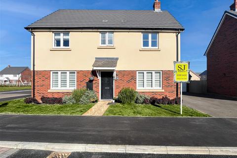 4 bedroom detached house for sale, Drewry street, Burnham -on-crouch