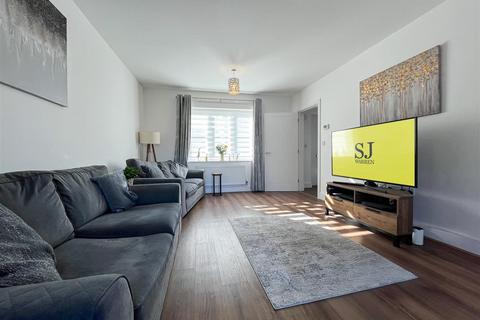 4 bedroom detached house for sale, Drewry street, Burnham -on-crouch