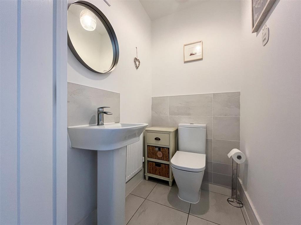 Cloak room