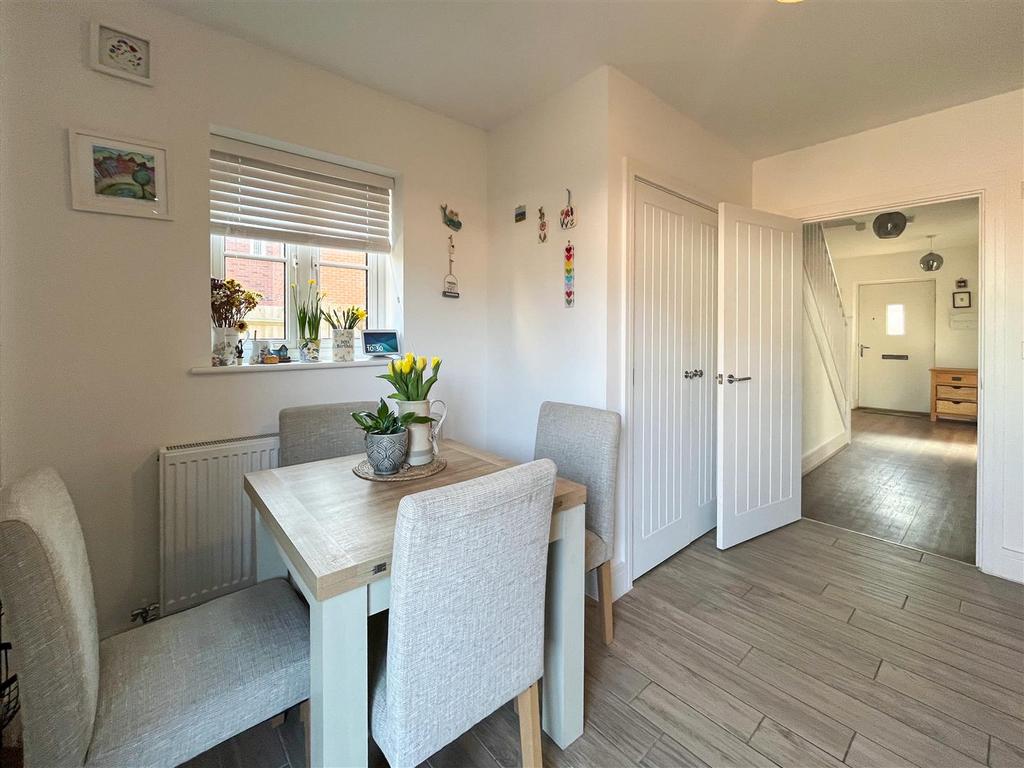 Kitchen/dining