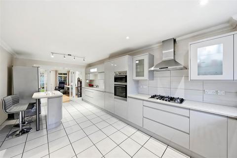 undefined, Sandringham Drive, Dartford