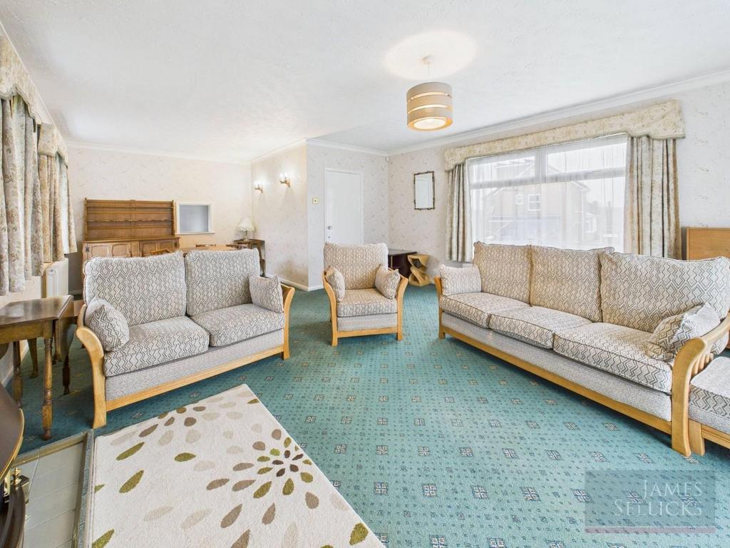 Living/Dining Room