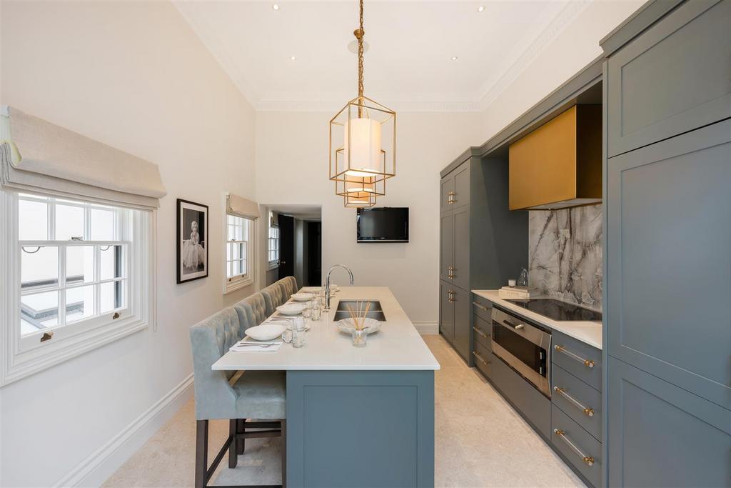 49 Eaton Place Hi-13.jpg