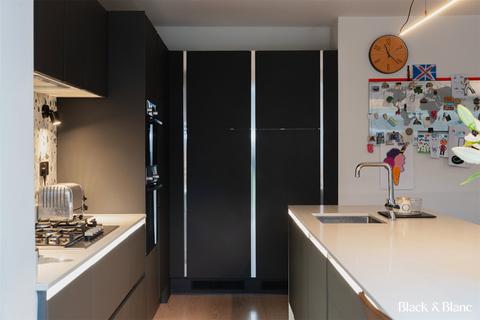 5 bedroom terraced house for sale, Birchwood Avenue, Beckenham, BR3