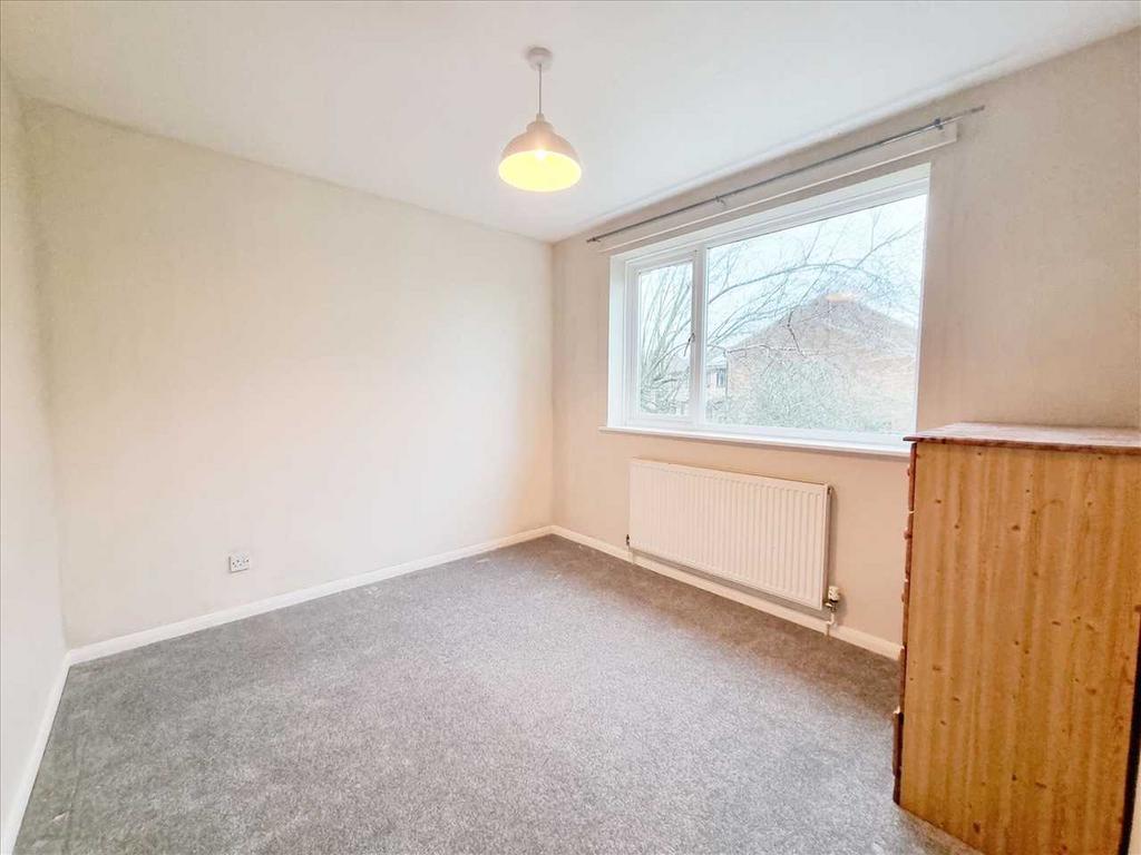 Bedroom 2: