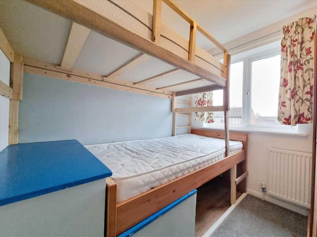 Bedroom 3: