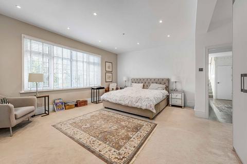 undefined, The Grove, Isleworth TW7