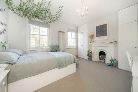 3 bedroom terraced house for sale, Walpole Road, Teddington TW11