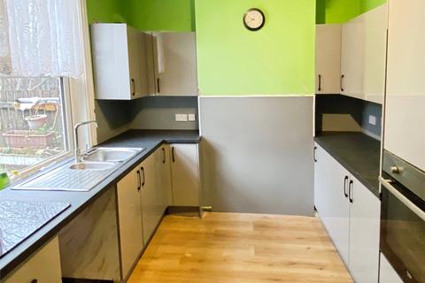 3 bedroom terraced house to rent, Arnold Street, Liversedge, West Yorkshire, WF15