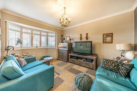 undefined, Devon Avenue, Twickenham TW2