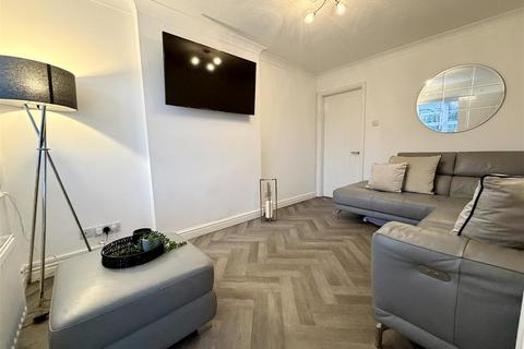 2 bedroom townhouse for sale, Pinders Green Fold, Methley, Leeds