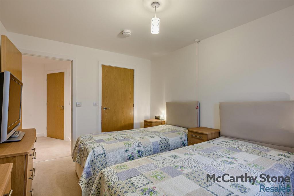 8673038-interior16-800.jpg